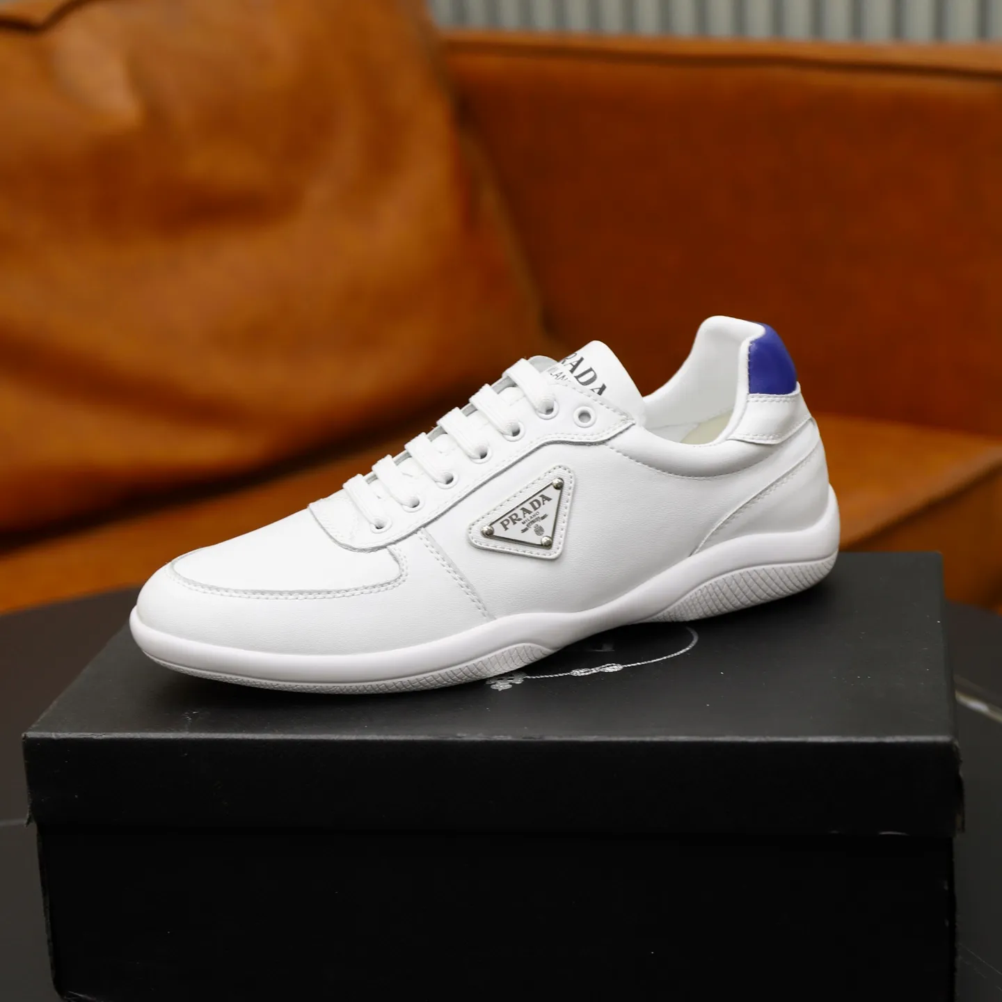 Ex-factory price: 440💰🙅‍♂️🙅‍♂️🙅‍♂️ Brand: PRADA Standard code: 38-44 (45 customized) Grade: Same as the official website Material: Original leather splicing, comfortable and breathable lining, original wear-resistant outsole Style category: Men's fashionable casual shoes, running shoes, noble luxury brand elements, top luxury Color: actual picture color